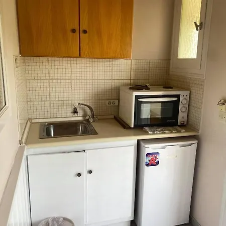 Alexandros Apart Otel 4*