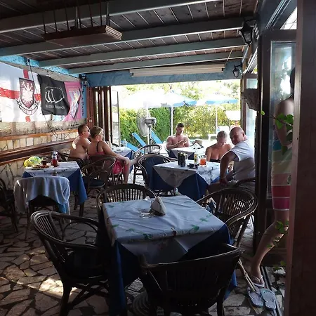 Aparthotel Alexandros